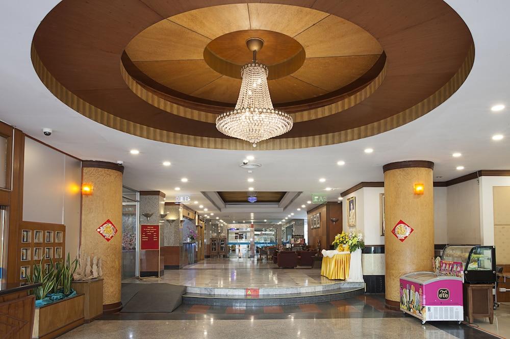 בנגקוק Summit Pavilion Hotel מראה חיצוני תמונה